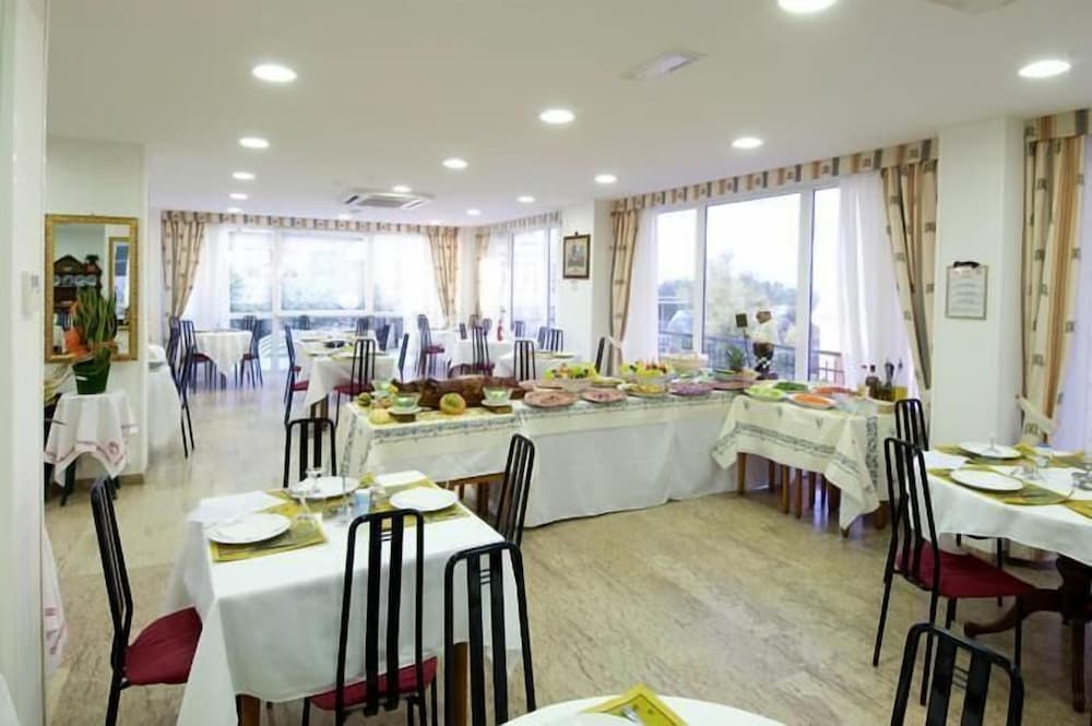 Hotel Montecarlo