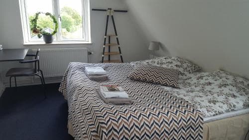 Holmegaard Bed & Breakfast