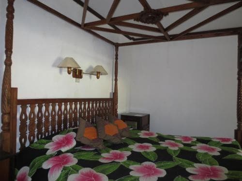 Gazebo Beach Hotel