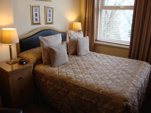 The Newark Hotel