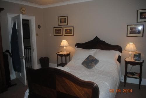 Elmfield Bed And Breakfast