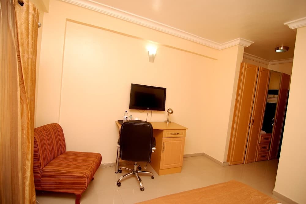 Ayalla Hotels now Elomas Hotel-Executive