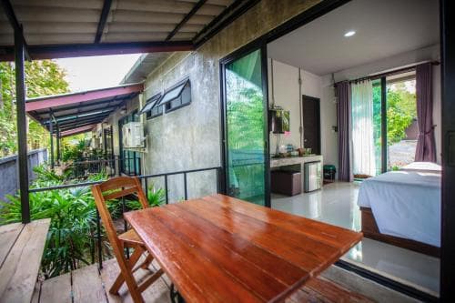 BR2 House Resort