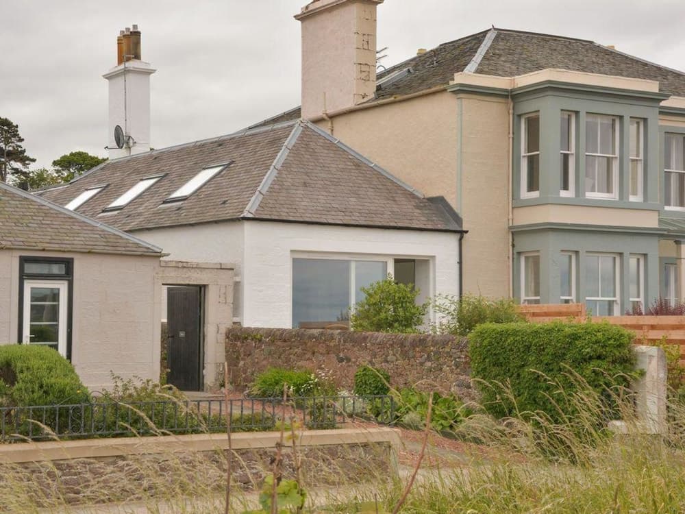 Sandy Bay Cottage