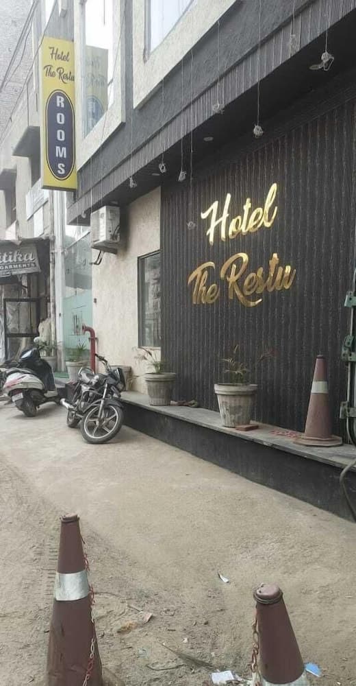 hotel the rest u