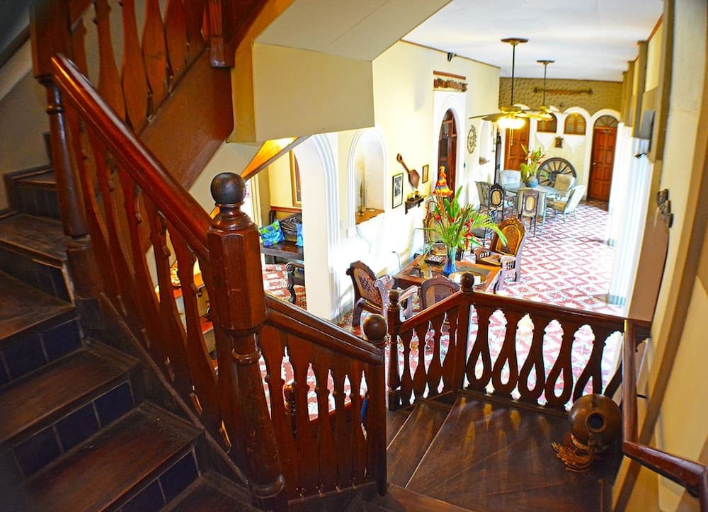 Hotel Los Balcones Leon