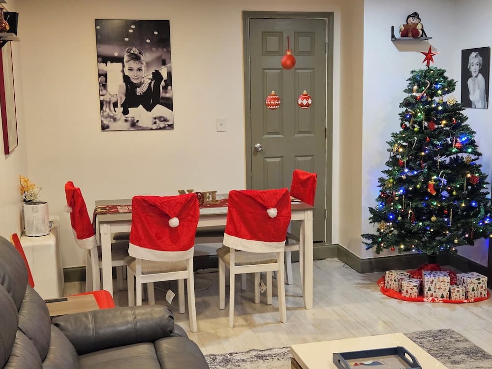 Modern 3BR Condo - Heart of ATL