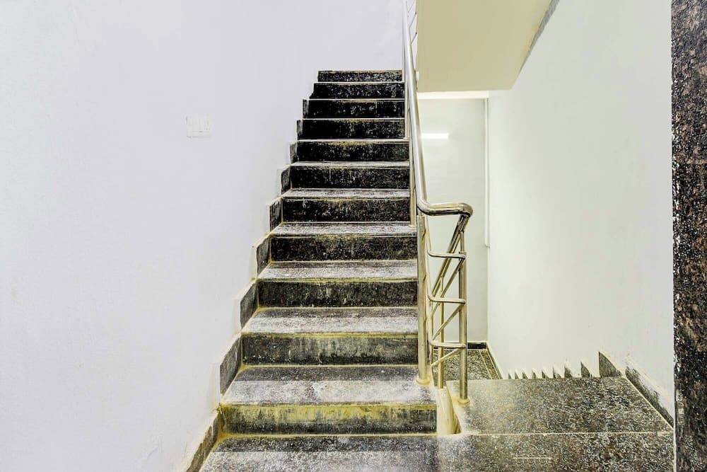 Fabhotel Aashvi