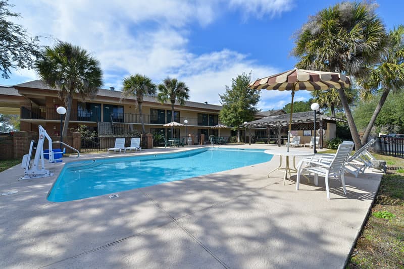 Super Value Inn
