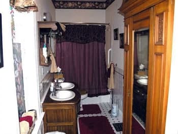 Lennox House Bed & Breakfast