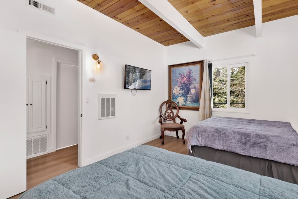 Sueños Azules- Fawnskin Retreat Cottage in Big Bear