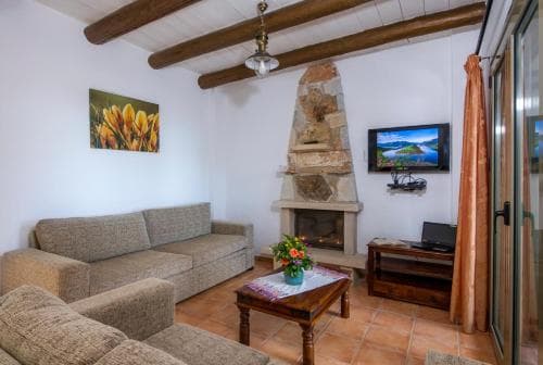 Malathiros Villas