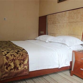 Shenlong Hotel