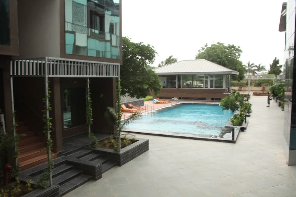 Vinnca Krishna Park Hotel