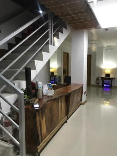 Checa Mountview Hotel