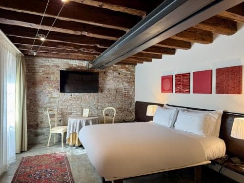 Avogaria 5 Rooms