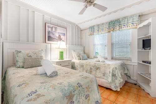 The Seashell Cottage by RedAwning