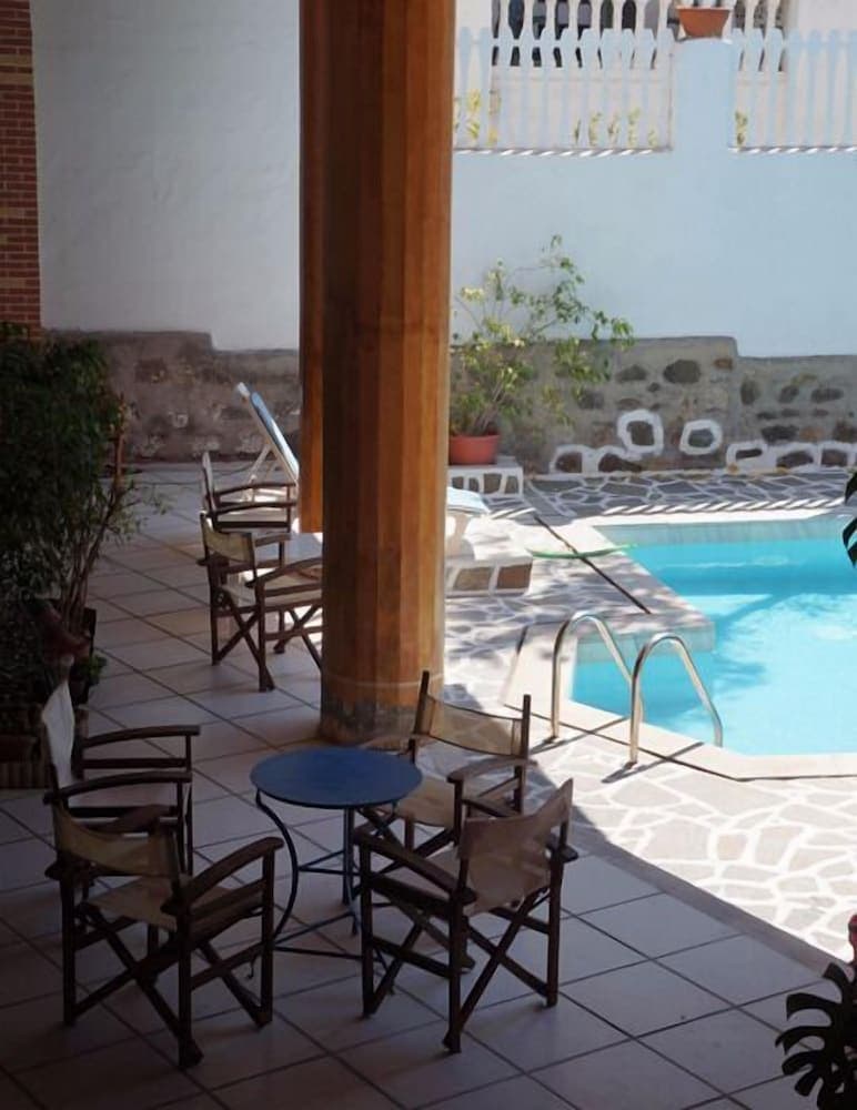 Captains House Hotel