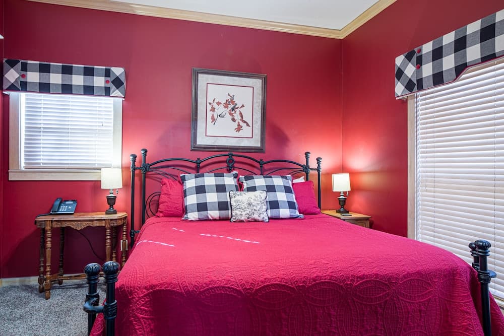 Whitestone Inn