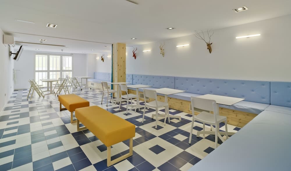 Loop Inn Hostel