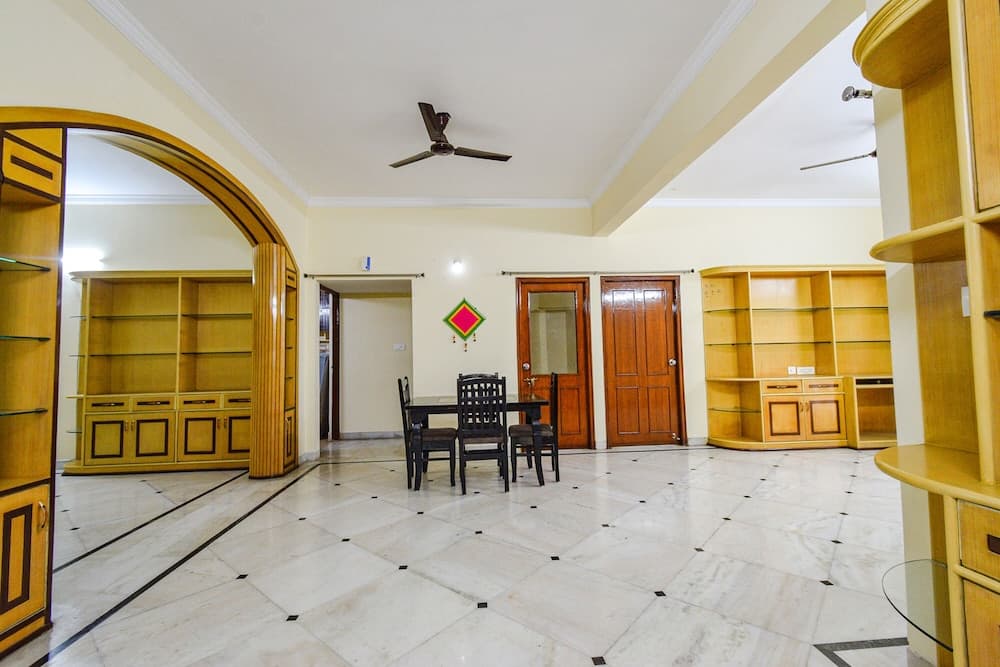 Fabhotel Merit Suites