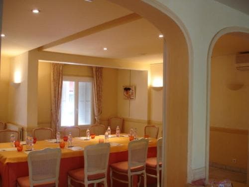 Hotel Mireille