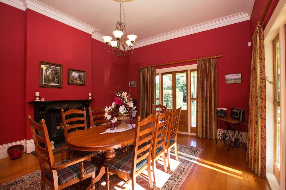 Tairoa Lodge