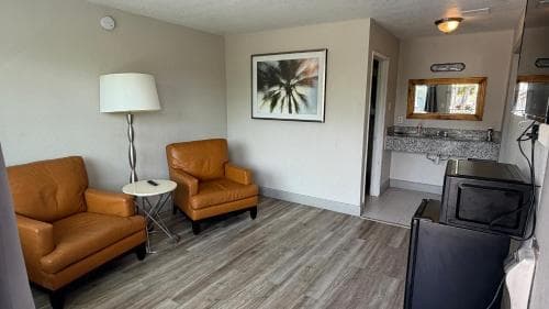 Merit Inn and Suites
