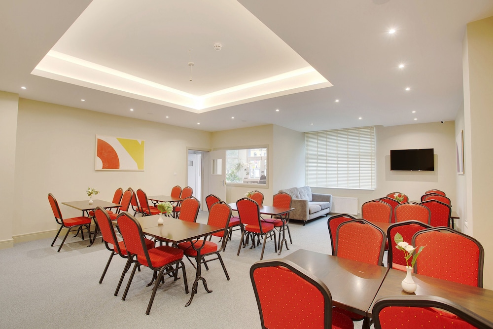 Civic Guest House