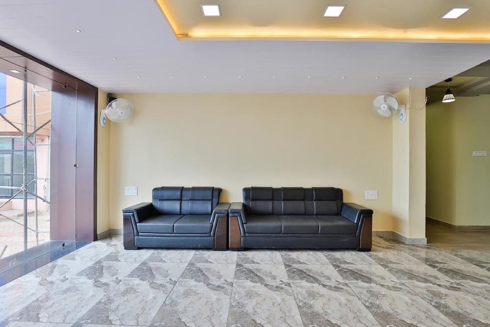 Hotel Daksh