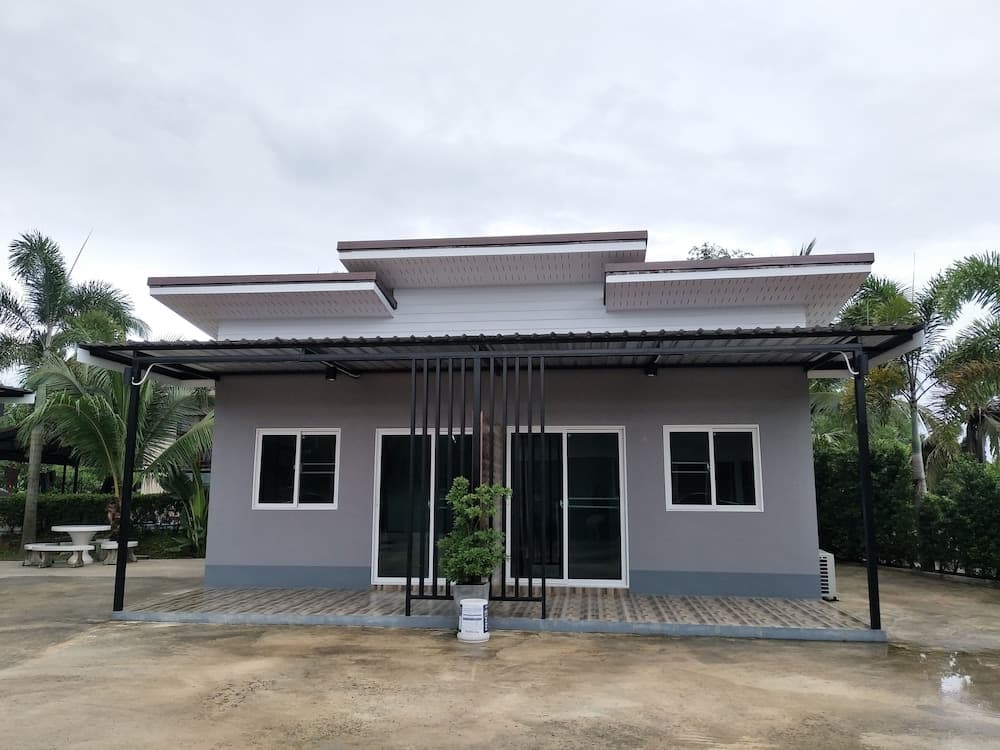 Sun & Ozone Resort