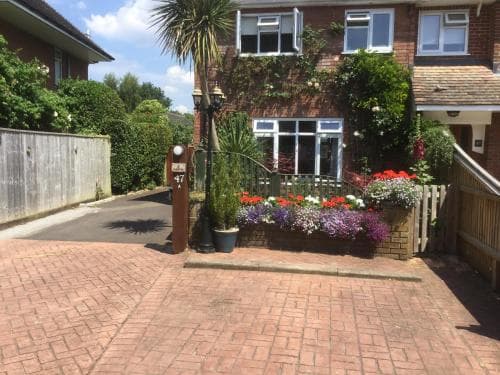 Albertine Bed And Breakfast