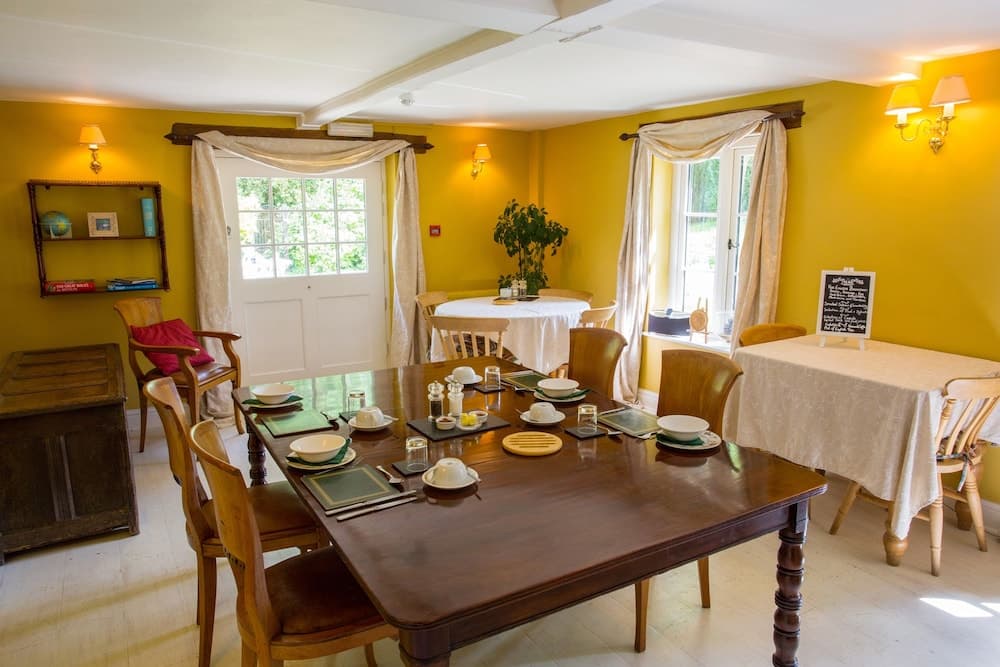 Gorselands Hall Bed And Breakfast