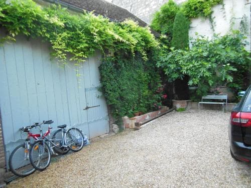 Les Bains Bed & Breakfast