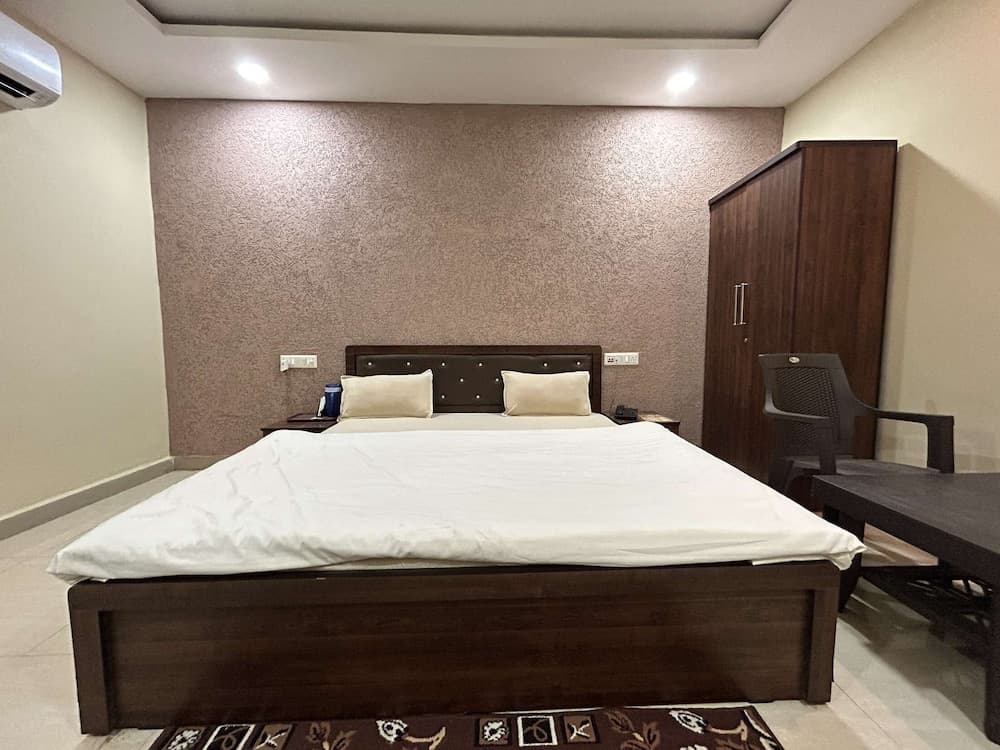 Hotel Shikar Palace