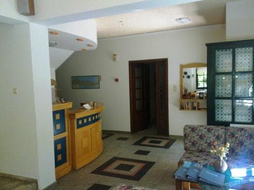 Rea Hotel & Studios