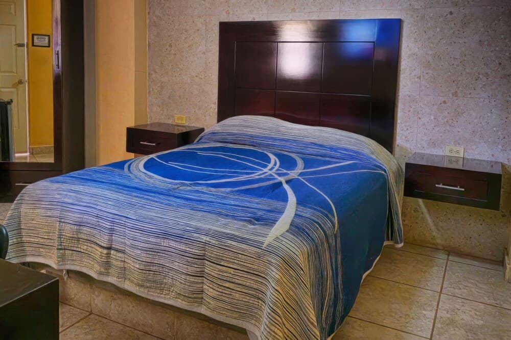 Hotel Oasis