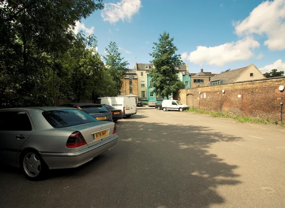 Pembury Hotel