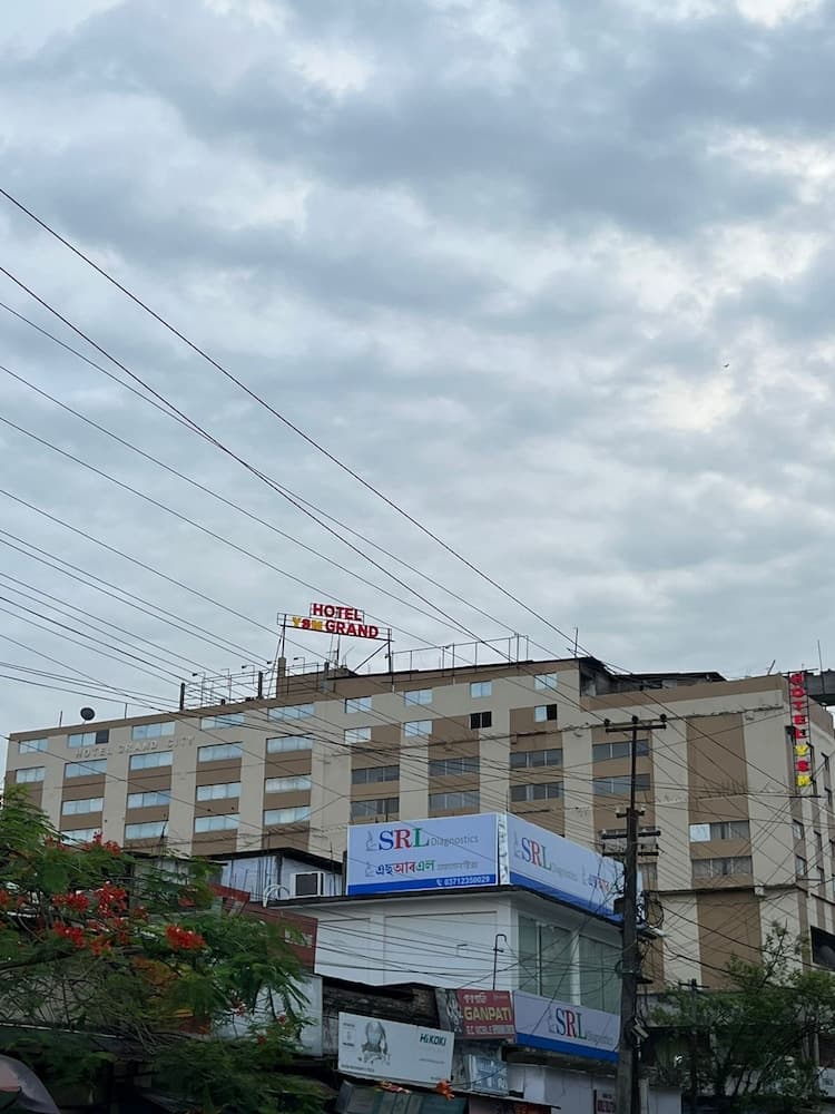 Hotel Ysm Grand