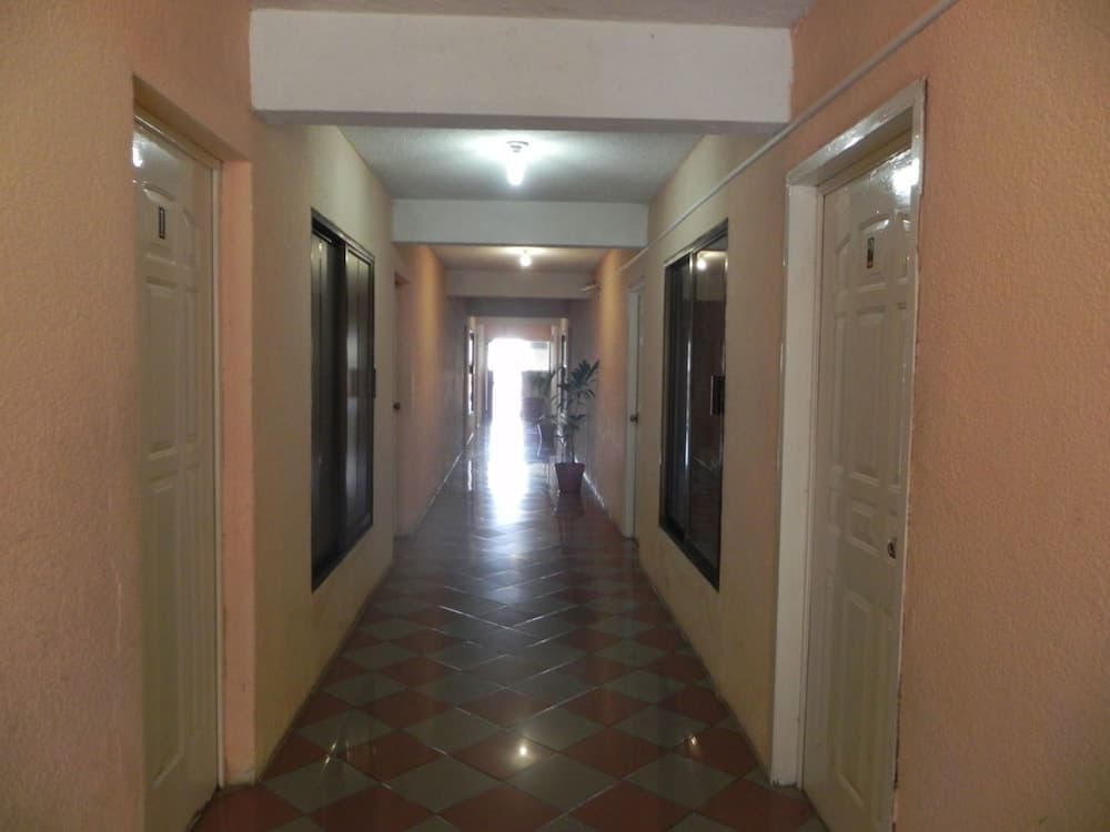 Hotel Revolucion