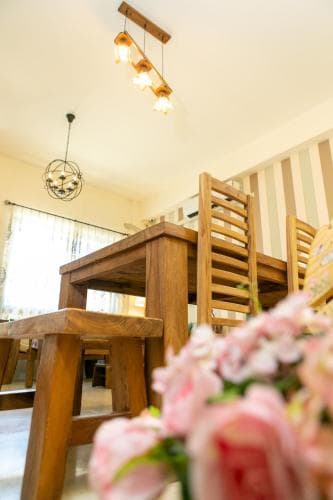 Avenue B&b