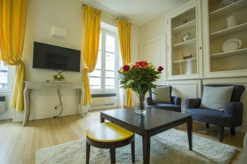 Louvre  Bed And Breakfast