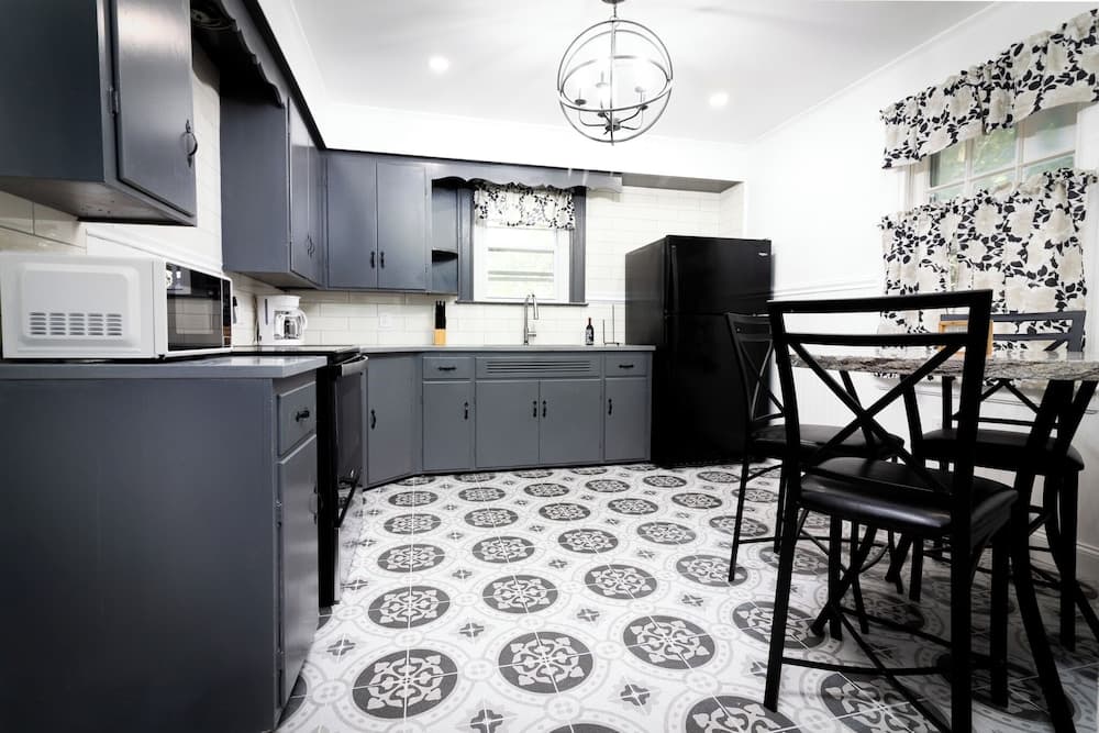 5BR House Close to Falls & Aquarium