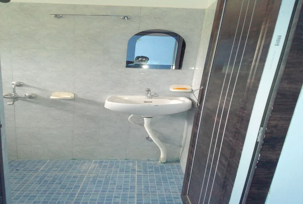 Dhanraj Residency