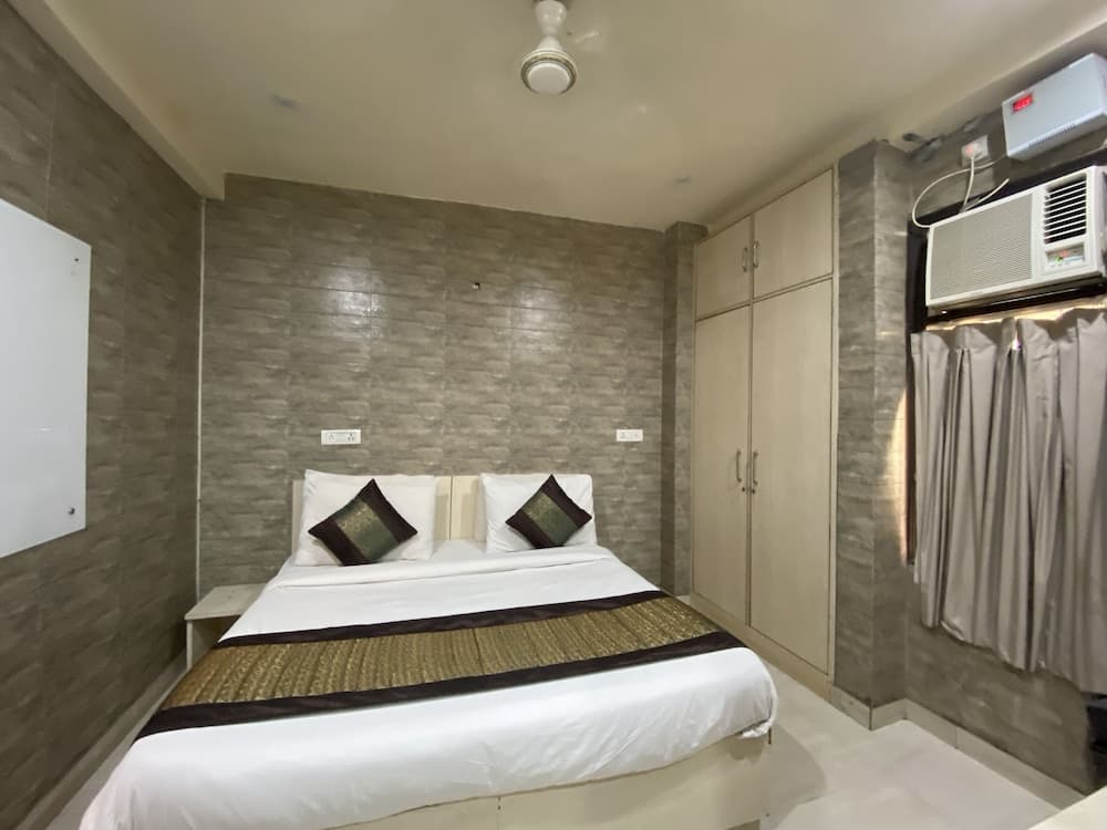 Hotel Red Chilly