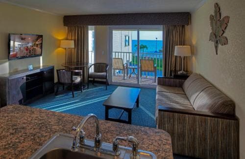 Sailport Waterfront Suites