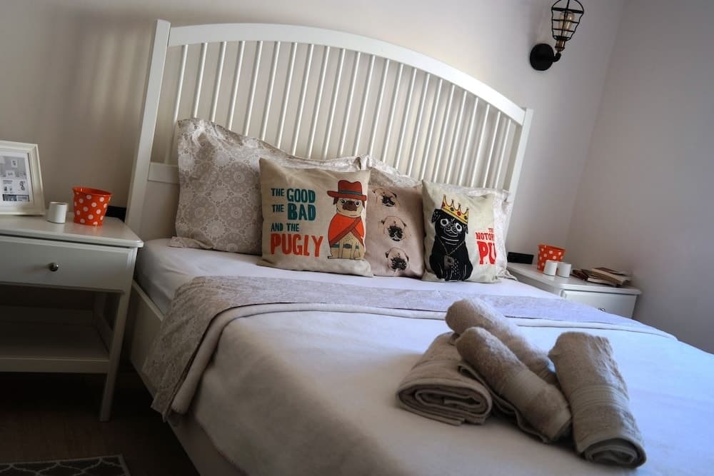 Pug Rooms