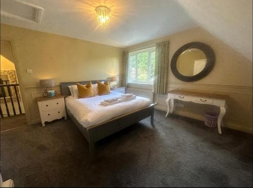 Bridge House Hotel