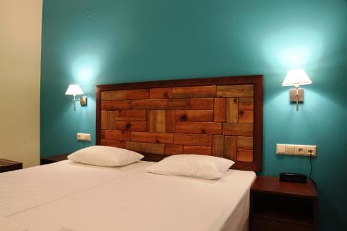 Aris Hotel