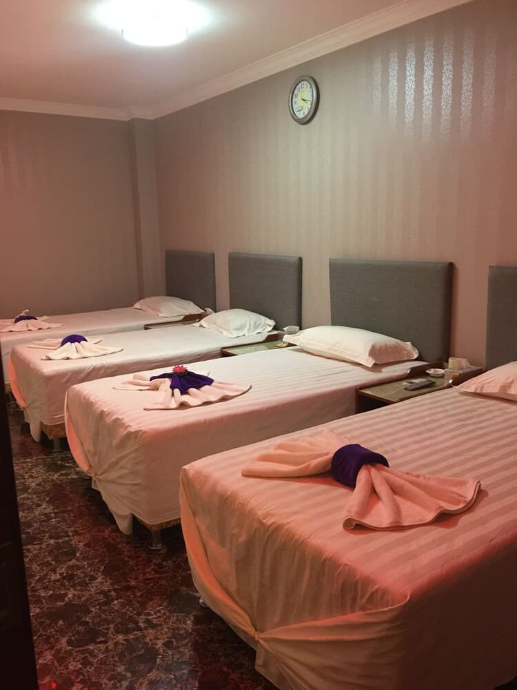 Apollo Hotel